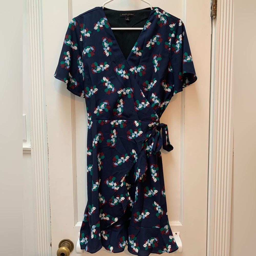 Banana Republic Factory Short Sleeve Wrap Dress - Sz 10